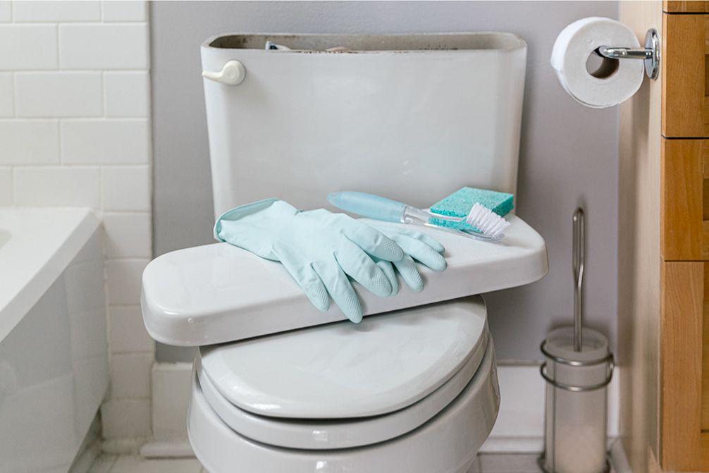 The Importance of Cleaning Your Toilet Tank: Maintenance and Hygiene