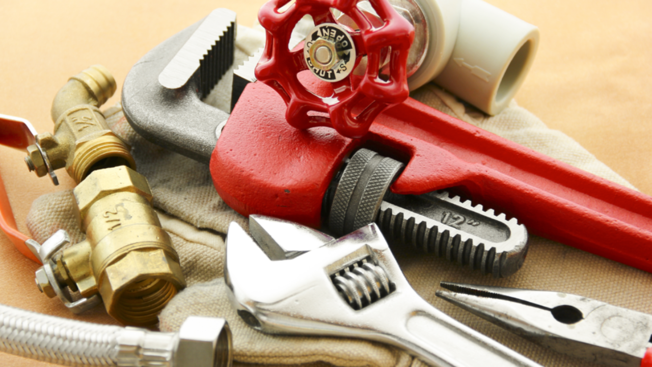 The 5 Best Plumbing Tools You Should Have at Home!